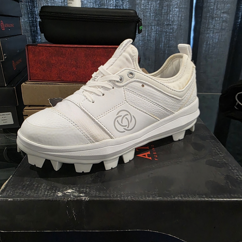 White Men's Athletic Molded Cleats